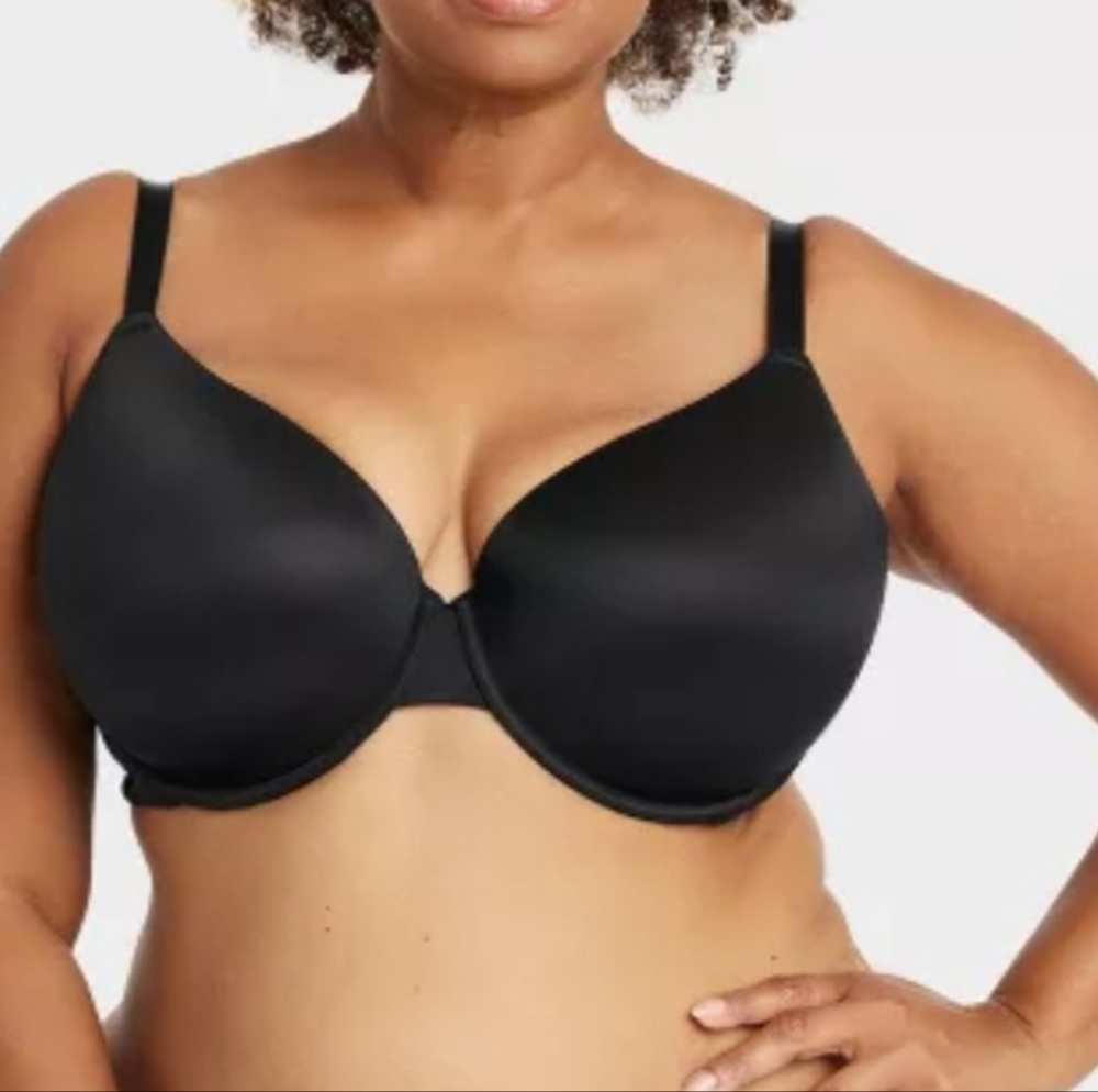 NWT 46C Black Smoothing Underwire Lined Balconette Bra